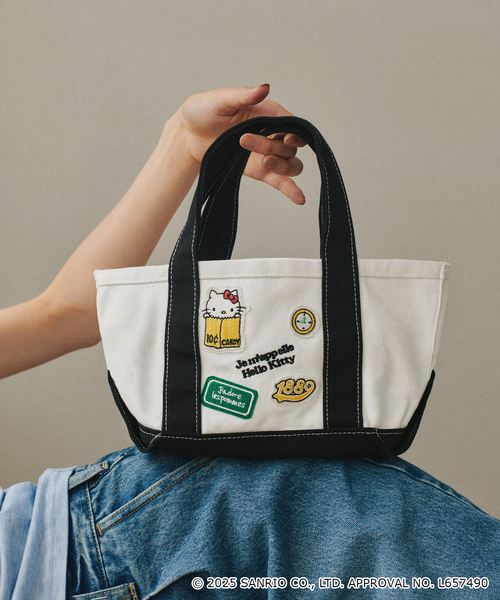SLOBE IENA（スローブイエナ）の「《一部店舗・WEB限定》Hello Kitty ワッペンランチトートバック（クラッチバッグ・レディース・レッド/ブラック/カーキ・FREE）」の2枚目の写真