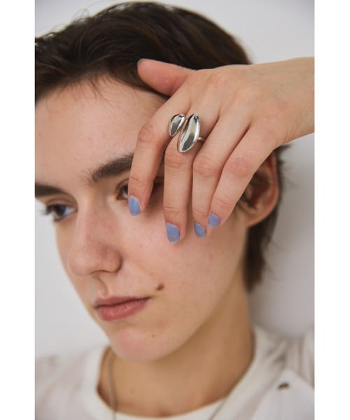 un/neu(アンノイ)の「アシンメトリーオープンリング(リング・レディース・シルバー/ゴールド・FREE)」の17枚目の写真