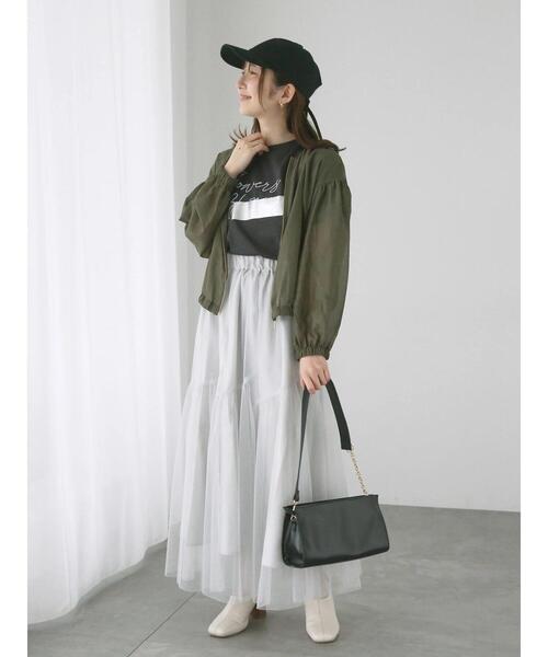 Te chichi TERRASSE（テチチテラス）の「【接触冷感】箔BIGロゴTシャツ（Tシャツ/カットソー・レディース・オフホワイト/チャコールグレー/ベージュ・F）」の9枚目の写真