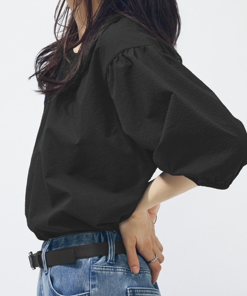 PUMA（プーマ）の「プーマ PUMA SUMMER SS シアサッカー Tシャツ（Tシャツ/カットソー・レディース・カーキ/ブラック・S/M/L/XL）」の5枚目の写真
