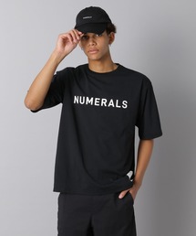 NUMERALS（ヌメラルズ）の「【NUMERALS】ストレッチロゴTEE（Tシャツ/カットソー）」