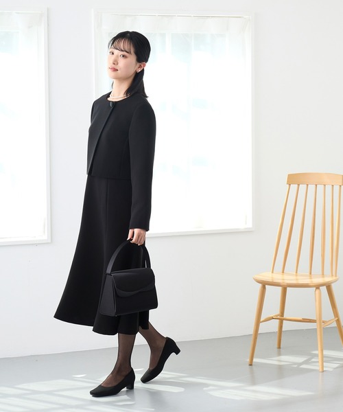 Foxyパフスリーブ 黒 ノーカラージャケット セール】【喪服・礼服・ブラックフォーマル】洗えるノーカラー