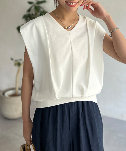 Chez toi(シェトワ)の「スキッパーカットソー(Tシャツ/カットソー・レディース・ホワイト/グレー/ブラック・FREE)」の2枚目の写真
