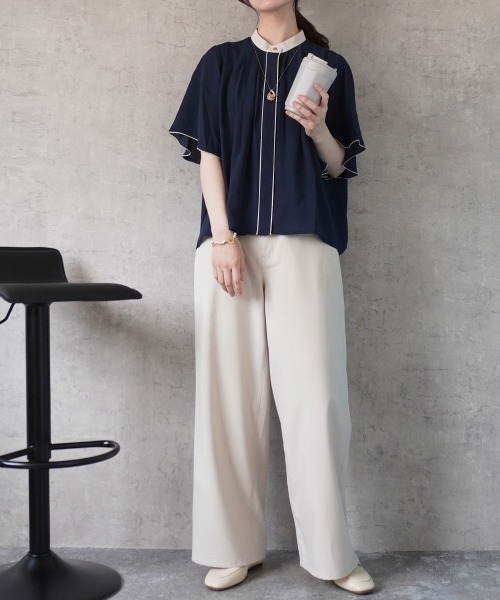 SELECT LEVERY(セレクトリベリー)の「配色バンドカラーシフォンブラウス(シャツ/ブラウス・レディース・ピンクベージュ/オフホワイト/ネイビー/ライトベージュ・MEDIUM)」の17枚目の写真