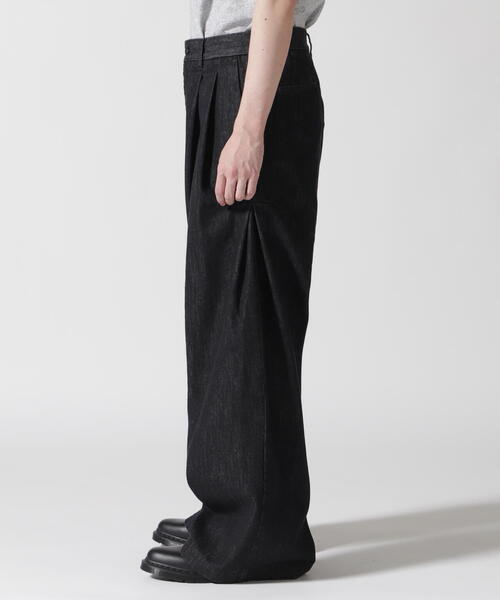 Toironier(トワロニエ)の「Toironier/トワロニエ/Denim 2Tuck Side Tuck Pants(その他パンツ・メンズ・ブラック・1/2)」の13枚目の写真