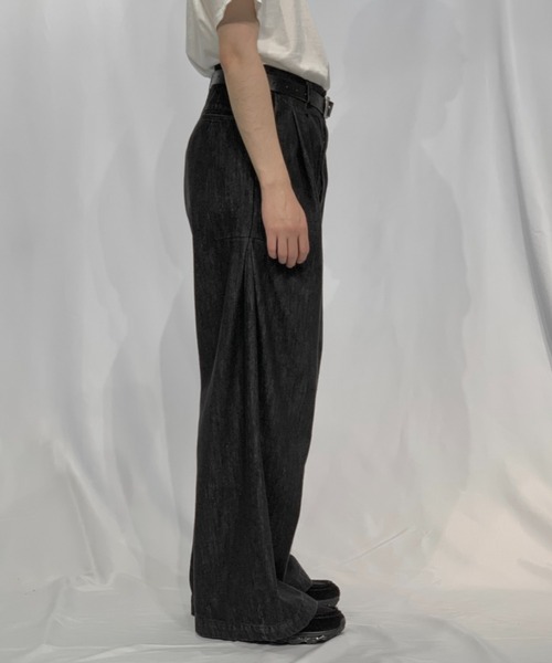 Toironier(トワロニエ)の「Toironier/トワロニエ/Denim 2Tuck Side Tuck Pants(その他パンツ・メンズ・ブラック・1/2)」の3枚目の写真
