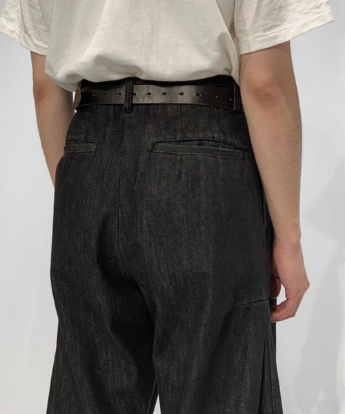 Toironier(トワロニエ)の「Toironier/トワロニエ/Denim 2Tuck Side Tuck Pants(その他パンツ・メンズ・ブラック・1/2)」の7枚目の写真