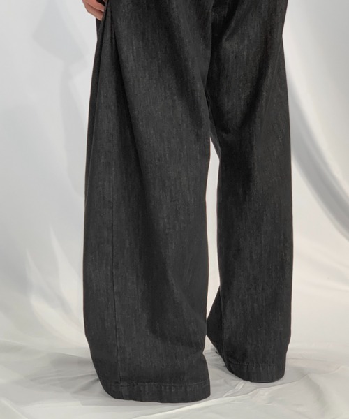 Toironier(トワロニエ)の「Toironier/トワロニエ/Denim 2Tuck Side Tuck Pants(その他パンツ・メンズ・ブラック・1/2)」の8枚目の写真