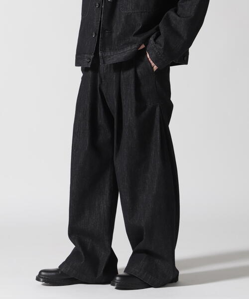 Toironier(トワロニエ)の「Toironier/トワロニエ/Denim 2Tuck Side Tuck Pants(その他パンツ・メンズ・ブラック・1/2)」の9枚目の写真