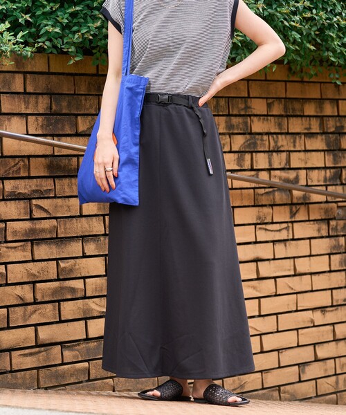 FREAK'S STORE(フリークスストア)の「限定展開 FREAK'S STORE OUTDOORS DRYMIX ドライミックス マキシスカート(吸水速乾・接触冷感・UVカット)(スカート・レディース・オレンジ/ブラック/オリーブ/グレー・SMALL/MEDIUM)」の7枚目の写真