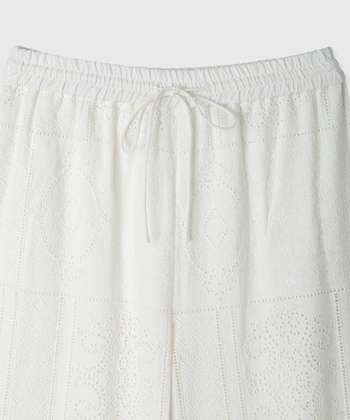CREDONA（クレドナ）の「CUTWORK LACE PANTS/カットワークレースパンツ（その他パンツ・レディース・ホワイト/ブラウン/ネイビー・FREE）」の6枚目の写真