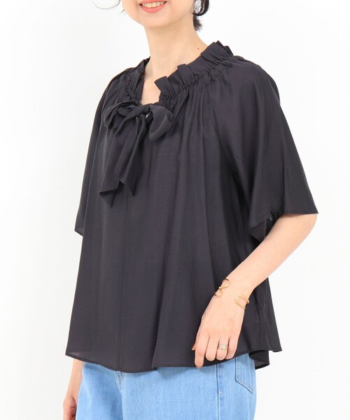 MICO COULIER(ミコクリエ)の「《セットアップ対応》シルキーローンフレアースリーブブラウス(シャツ/ブラウス・レディース・オフホワイト/ライトグリーン/チャコールグレー・38)」の18枚目の写真