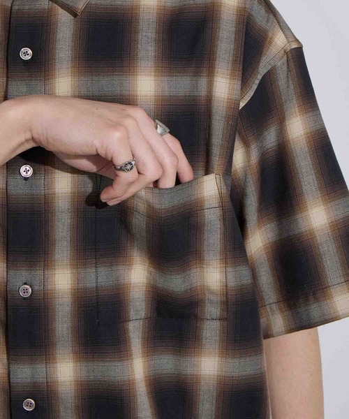 SLICK(スリック)の「【SLICK/スリック】Ombre Check Drawstring Shirt / オンブレチェックドローストリングシャツ/ オーバーサイズ(シャツ/ブラウス・メンズ・ブラック/ブラウン・1/2/3)」の9枚目の写真