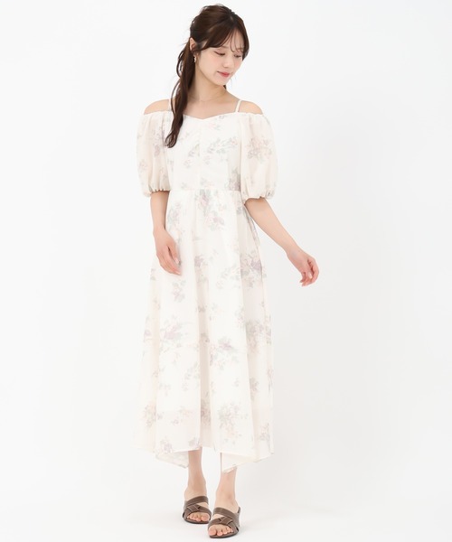 31 Sons de mode（トランテアン　ソン　ドゥ　モード）の「花柄オフショルシアーワンピース（ワンピース・レディース・オフホワイト/クリーム/サックスブルー・S/M）」の22枚目の写真