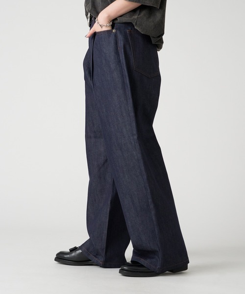 kutir(クティール)の「ASSORTED TUCK BAGGY DENIM PANTS/アソートタックバギーデニムパンツ(デニムパンツ・メンズ・ブラック系/ブルー系/ブルー系2/インディゴブルー/ブラック・SMALL/MEDIUM/LARGE)」の22枚目の写真
