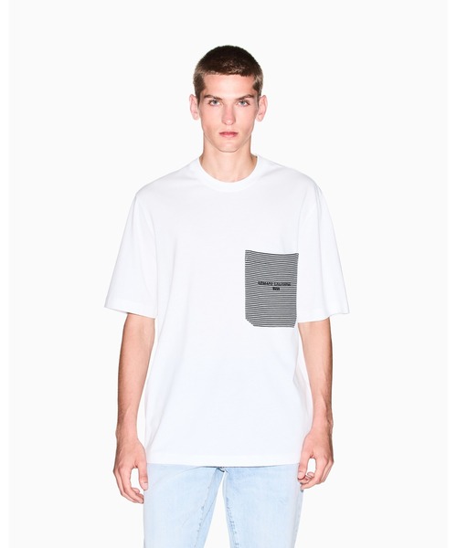 ARMANI EXCHANGE(アルマーニエクスチェンジ)の「【A|X アルマーニ エクスチェンジ】パッチポケットディテール 半袖クルーネックTシャツ/REGULAR+(Tシャツ/カットソー・メンズ・オフホワイト/ダークネイビー・XX-LARGE/LARGE/MEDIUM/SMALL/X-LARGE/X-SMALL)」の2枚目の写真