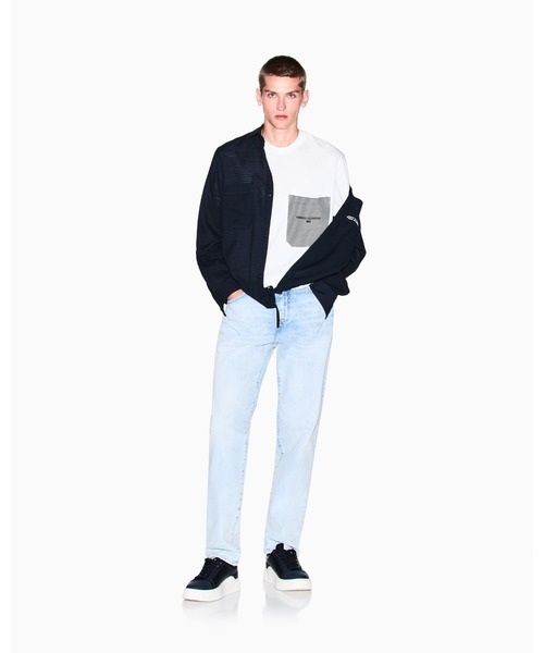 ARMANI EXCHANGE(アルマーニエクスチェンジ)の「【A|X アルマーニ エクスチェンジ】パッチポケットディテール 半袖クルーネックTシャツ/REGULAR+(Tシャツ/カットソー・メンズ・オフホワイト/ダークネイビー・XX-LARGE/LARGE/MEDIUM/SMALL/X-LARGE/X-SMALL)」の9枚目の写真