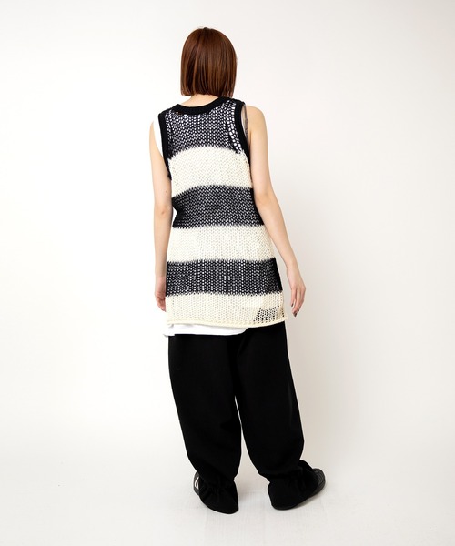 RNA（アールエヌエー）の「K2723 ワイドボーダーメッシュタンク（ニット/セーター・レディース・グリーン/ブラック×ホワイト/ブラウン・MEDIUM）」の13枚目の写真