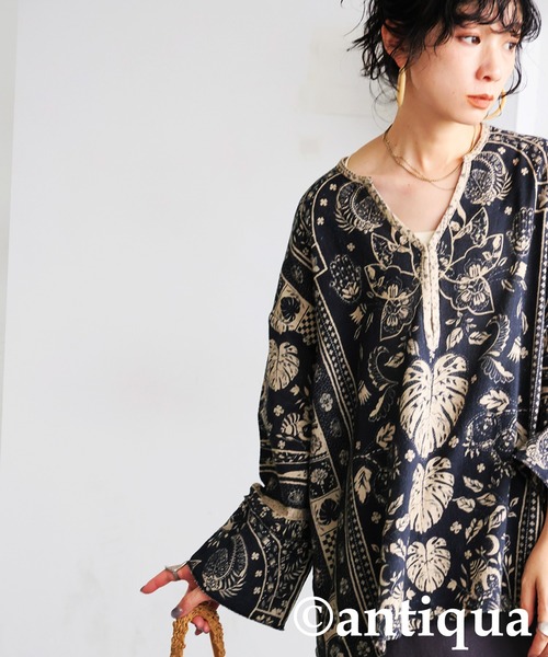 antiqua(アンティカ)の「エスニック柄スキッパーネックトップス(その他トップス・レディース・ブラック・ONESIZE)」の3枚目の写真