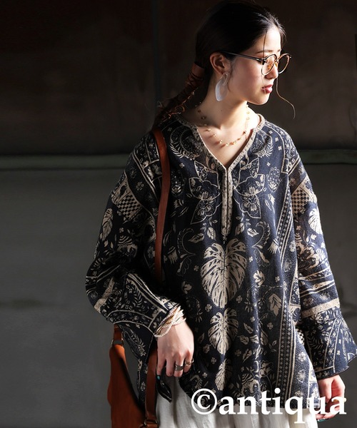 antiqua(アンティカ)の「エスニック柄スキッパーネックトップス(その他トップス・レディース・ブラック・ONESIZE)」の5枚目の写真