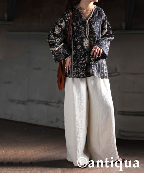 antiqua(アンティカ)の「エスニック柄スキッパーネックトップス(その他トップス・レディース・ブラック・ONESIZE)」の6枚目の写真