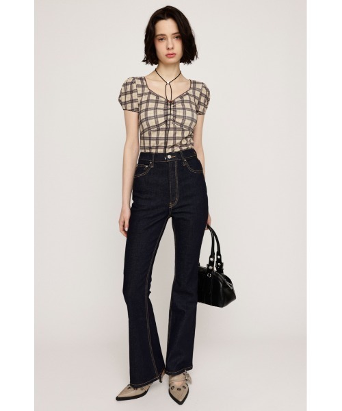 SLY(スライ)の「HW FLARE PT-C WITH ROICA(R)EF ハイウエスト フレアパンツ シー ウィズロイカ イーエフ(デニムパンツ・レディース・ダークブルー・23inch/22inch/26inch/25inch/24inch)」の3枚目の写真