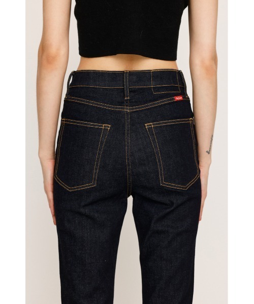 SLY(スライ)の「HW FLARE PT-C WITH ROICA(R)EF ハイウエスト フレアパンツ シー ウィズロイカ イーエフ(デニムパンツ・レディース・ダークブルー・23inch/22inch/26inch/25inch/24inch)」の14枚目の写真