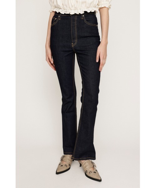 SLY(スライ)の「HW FLARE PT-C WITH ROICA(R)EF ハイウエスト フレアパンツ シー ウィズロイカ イーエフ(デニムパンツ・レディース・ダークブルー・23inch/22inch/26inch/25inch/24inch)」の6枚目の写真