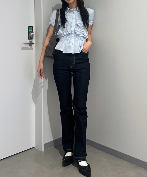 SLY(スライ)の「HW FLARE PT-C WITH ROICA(R)EF ハイウエスト フレアパンツ シー ウィズロイカ イーエフ(デニムパンツ・レディース・ダークブルー・23inch/22inch/26inch/25inch/24inch)」の18枚目の写真