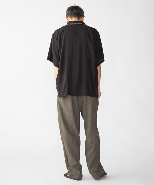 SHIPS(シップス)の「RAJAT: ハンド エンブロイダリー ショートスリーブ シャツ(シャツ/ブラウス・メンズ・ブラック・MEDIUM/LARGE)」の4枚目の写真