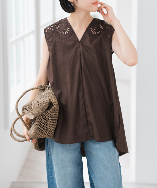 Spick & Span(スピックアンドスパン)の「CO/PAカットワークシシュウノースリーブプルオーバー(シャツ/ブラウス・レディース・ブラック/ブラウン・FREE)」の11枚目の写真