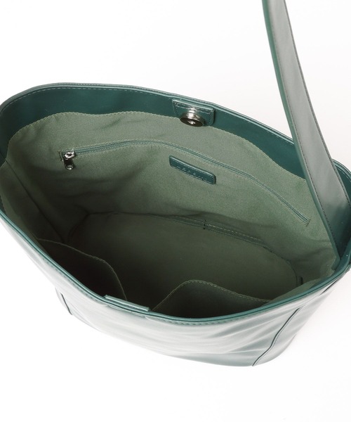 LEPSIM（レプシィム）の「ワンハンドルバケツバッグ　578467（ショルダーバッグ・レディース・ブラック/ライトブラウン/ダークグリーン・ONE SIZE）」の10枚目の写真