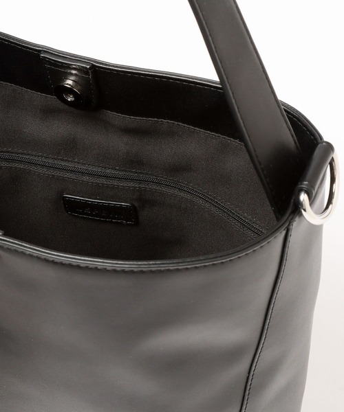 LEPSIM（レプシィム）の「ワンハンドルバケツバッグ　578467（ショルダーバッグ・レディース・ブラック/ライトブラウン/ダークグリーン・ONE SIZE）」の9枚目の写真