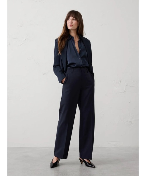 BANANA REPUBLIC FACTORY STORE(バナナリパブリック ファクトリーストア)の「BANANA REPUBLIC FACTORY STORE ストレートハイライズスカルプテッドパンツ(その他パンツ・レディース・ベージュ/ブラック/ネイビー/アイボリー・6/4/2/0/8)」の8枚目の写真