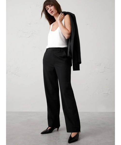 BANANA REPUBLIC FACTORY STORE(バナナリパブリック ファクトリーストア)の「BANANA REPUBLIC FACTORY STORE ストレートハイライズスカルプテッドパンツ(その他パンツ・レディース・ベージュ/ブラック/ネイビー/アイボリー・6/4/2/0/8)」の5枚目の写真
