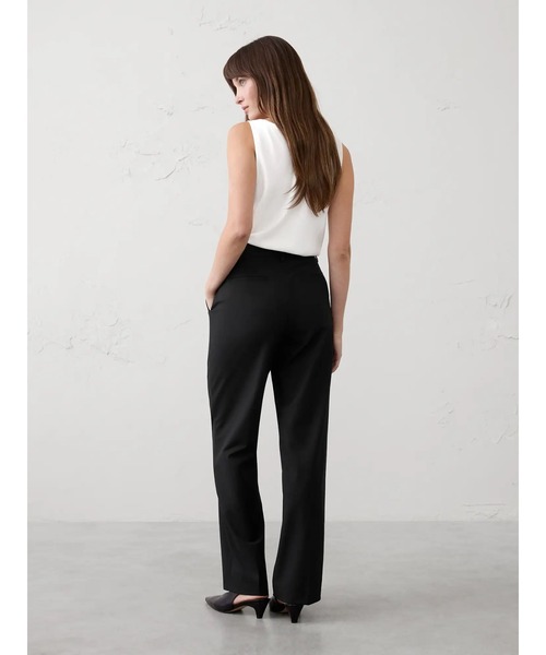 BANANA REPUBLIC FACTORY STORE(バナナリパブリック ファクトリーストア)の「BANANA REPUBLIC FACTORY STORE ストレートハイライズスカルプテッドパンツ(その他パンツ・レディース・ベージュ/ブラック/ネイビー/アイボリー・6/4/2/0/8)」の6枚目の写真