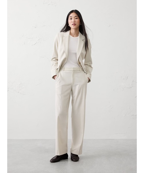 BANANA REPUBLIC FACTORY STORE(バナナリパブリック ファクトリーストア)の「BANANA REPUBLIC FACTORY STORE ストレートハイライズスカルプテッドパンツ(その他パンツ・レディース・ベージュ/ブラック/ネイビー/アイボリー・6/4/2/0/8)」の14枚目の写真