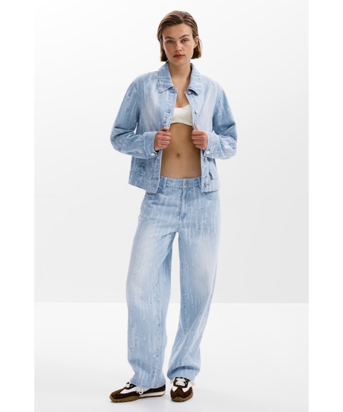 Desigual（デシグアル）の「ヴィンテージ風前ポケットデニムジャケット ライトブルー（デニムジャケット・レディース・ブルー・XS/S/M/L/XL）」の6枚目の写真