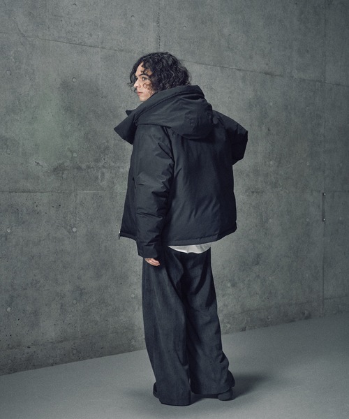 CASPER JOHN（キャスパージョン）の「Balaclava down jacket