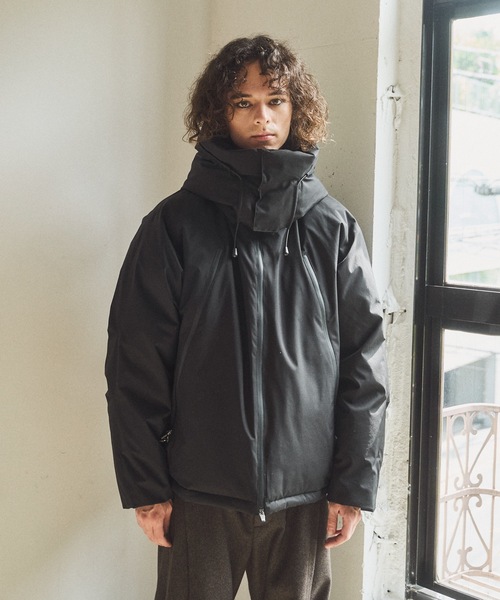 CASPER JOHN（キャスパージョン）の「Balaclava down jacket