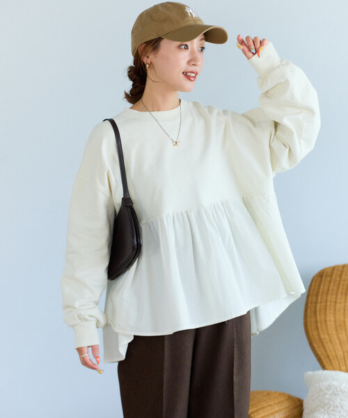 FREAK'S STORE(フリークスストア)の「限定展開 ピグメント 加工 フリル ロングスリーブ トップス(Tシャツ/カットソー・レディース・スミクロ/ベージュ/ネイビー/レッド/グリーン/ナチュラル・フリ-)」の3枚目の写真