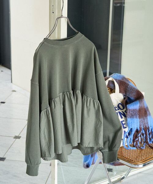 FREAK'S STORE(フリークスストア)の「限定展開 ピグメント 加工 フリル ロングスリーブ トップス(Tシャツ/カットソー・レディース・スミクロ/ベージュ/ネイビー/レッド/グリーン/ナチュラル・フリ-)」の4枚目の写真