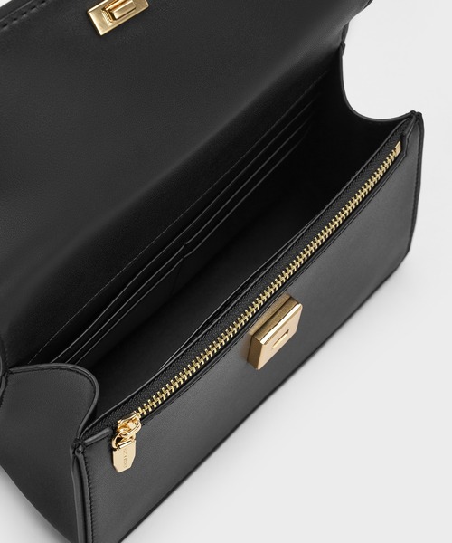 CHARLES & KEITH(チャールズ & キース)の「Arlet アラート ベルトトップハンドルバッグ(ハンドバッグ・レディース・ワインレッド/ブラック/クリーム・S)」の7枚目の写真