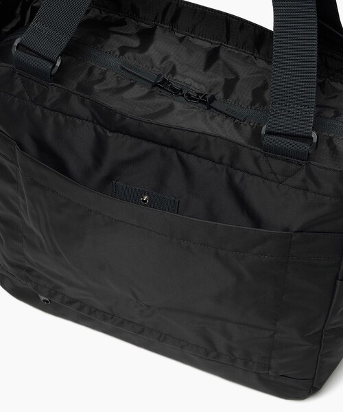 AIGLE（エーグル）の「撥水 アーバン 2wayトートバッグ（トートバッグ・レディース・ブラック/グレー・FREE）」の14枚目の写真