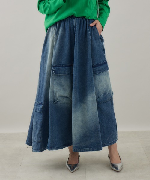Paradise Picnic(パラダイスピクニック)の「グラデーション カーゴフレアスカート(デニムスカート・レディース・ブルー/ブラック・FREE)」の16枚目の写真