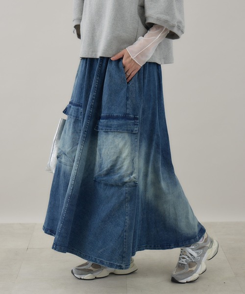 Paradise Picnic(パラダイスピクニック)の「グラデーション カーゴフレアスカート(デニムスカート・レディース・ブルー/ブラック・FREE)」の17枚目の写真