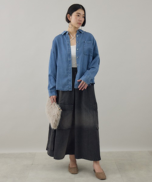 Paradise Picnic(パラダイスピクニック)の「グラデーション カーゴフレアスカート(デニムスカート・レディース・ブルー/ブラック・FREE)」の3枚目の写真