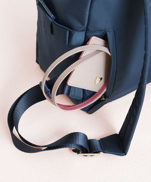 TOCCA(トッカ)の「SMALL TRAVELING BACKPACK バックパック(バックパック/リュック・レディース・ネイビー系/ベージュ系/ブラック系・F)」の22枚目の写真
