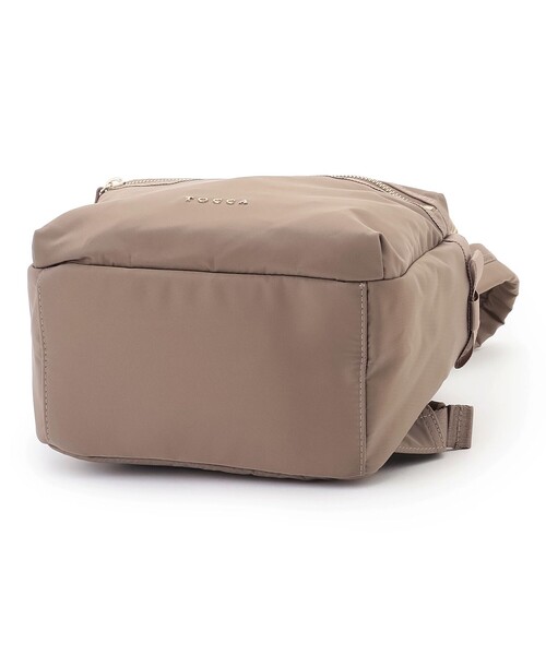 TOCCA(トッカ)の「SMALL TRAVELING BACKPACK バックパック(バックパック/リュック・レディース・ネイビー系/ベージュ系/ブラック系・F)」の6枚目の写真