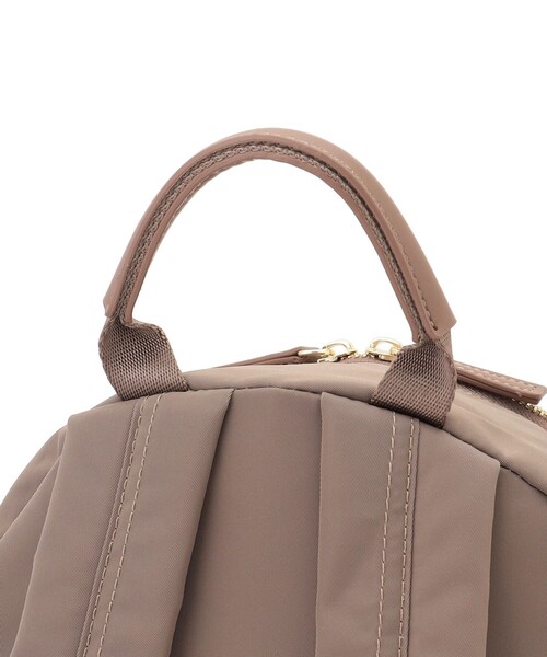 TOCCA(トッカ)の「SMALL TRAVELING BACKPACK バックパック(バックパック/リュック・レディース・ネイビー系/ベージュ系/ブラック系・F)」の15枚目の写真